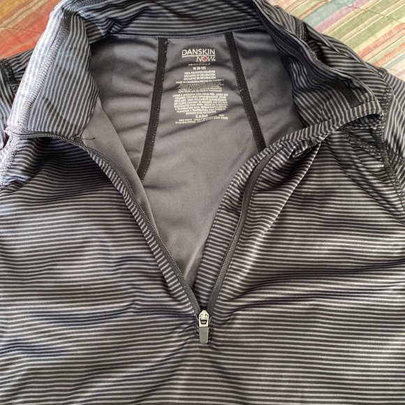 Danskin Now semi-fit - Picture 7 of 7